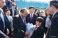 Thủ tướng đến Bắc Kinh, bắt đầu chuyến tham dự Diễn đàn 