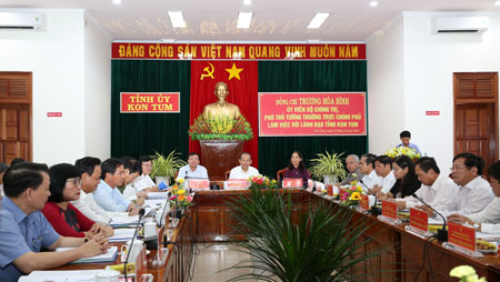 Phó Thủ tướng Thường trực Trương Hòa Bình làm việc với lãnh đạo chủ chốt tỉnh Kon Tum. 