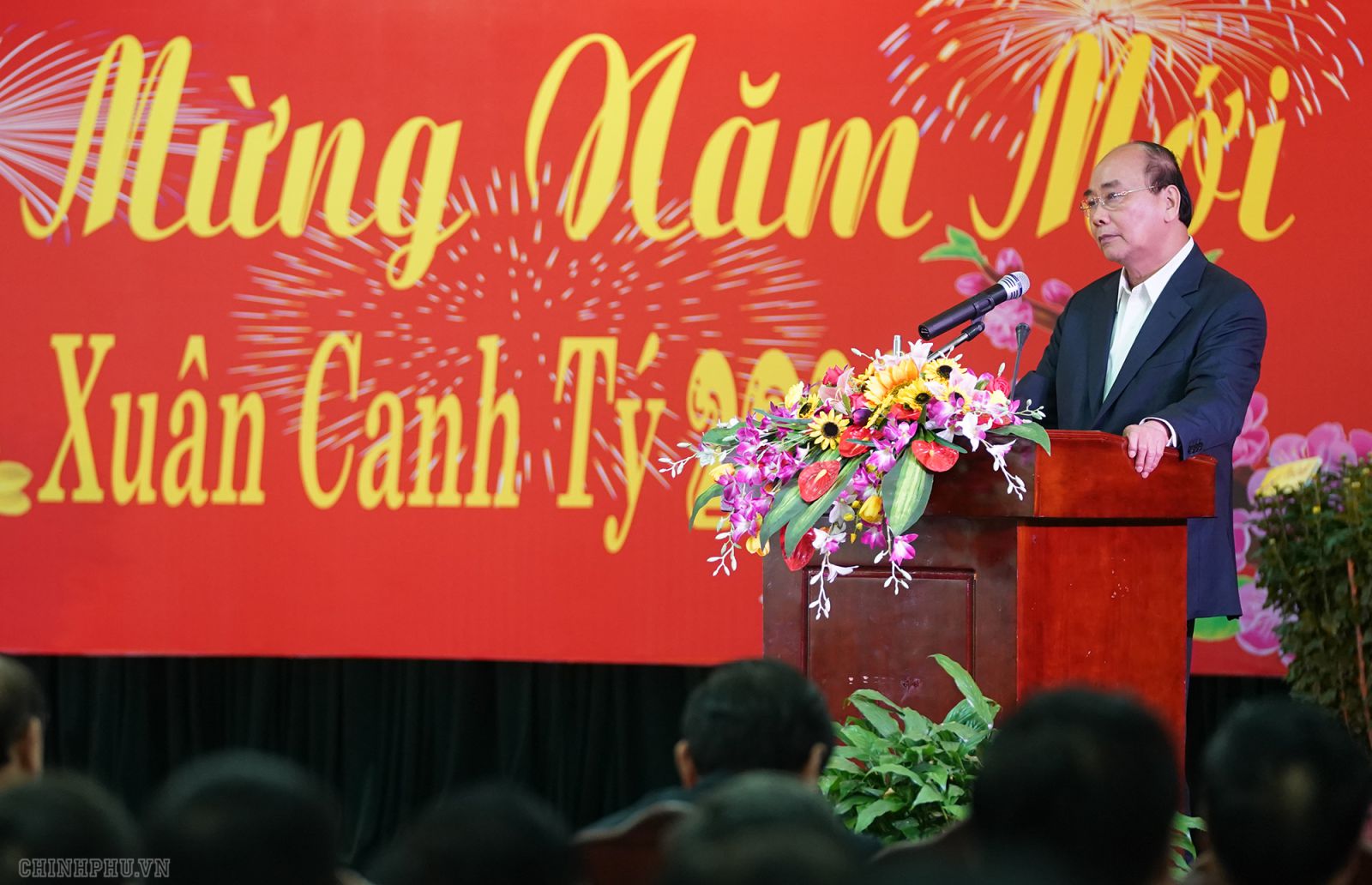 Thủ tướng Nguyễn Xuân Phúc nhấn mạnh như vậy buổi gặp mặt các đồng chí lãnh đạo, nguyên lãnh đạo các cơ quan Trung ương tại miền Trung, ngày 12/1.