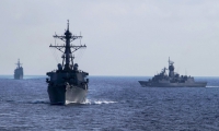 Biển Đông: Mỹ - Trung “đối đầu” và lựa chọn của Việt Nam