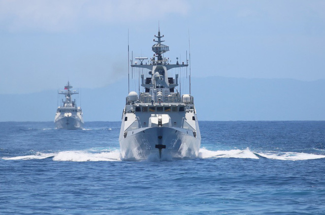 Tàu chiến Trung Quốc ở Biển Đông (Ảnh: Hoàn cầu).