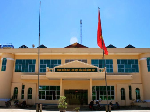 Trạm kiểm soát liên hợp cửa khẩu Lóng Sập, tỉnh Sơn La
