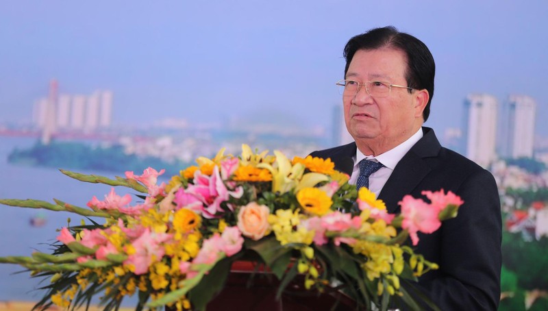 Phó Thủ tướng Trịnh Đình Dũng phát biểu tại lễ thông xe cầu Thăng Long