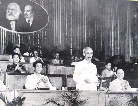 Bác Hồ tại Đại hội Đảng toàn quốc lần thứ III năm 1960. (Ảnh tư liệu)