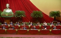 Bầu 16 Uỷ viên Bộ Chính trị và Chủ tịch MTTQVN vào Đoàn Chủ tịch Đại hội