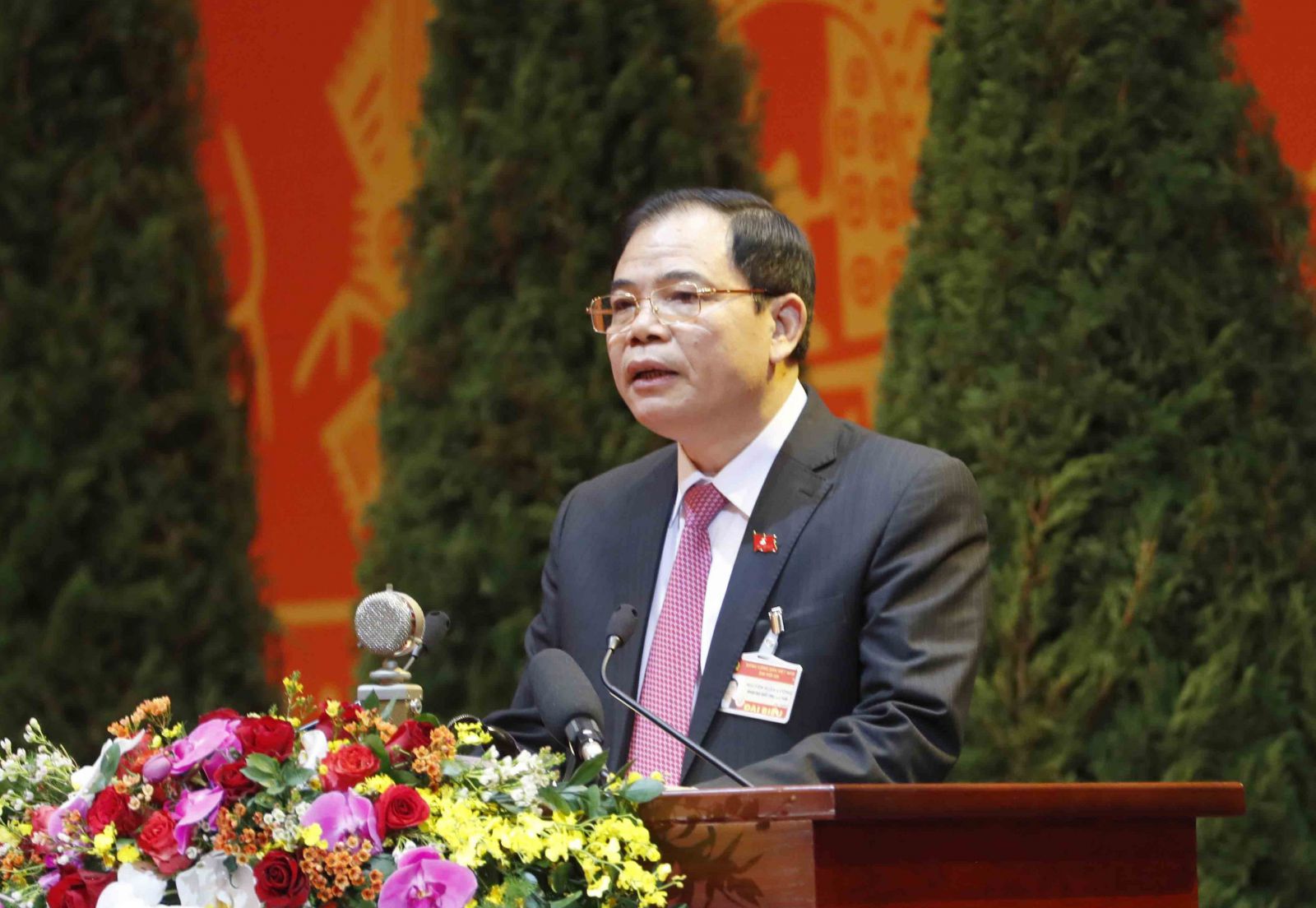 Ông Nguyễn Xuân Cường, Ủy viên Trung ương Đảng, Bộ trưởng Bộ Nông nghiệp & Phát triển nông thôn.