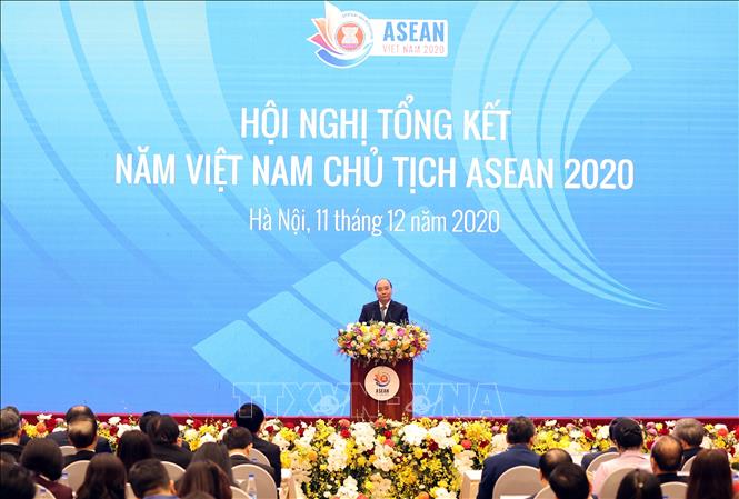 Thủ tướng Nguyễn Xuân Phúc, Chủ tịch ASEAN 2020 phát biểu tại Hội nghị tổng kết năm Việt Nam Chủ tịch ASEAN 2020. Ảnh: Thống Nhất/TTXVN