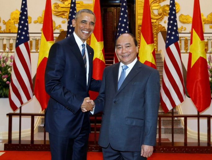 Thủ tướng Nguyễn Xuân Phúc hội kiến với Tổng thống Obama ngày 23-5 tại Hà Nội - Ảnh: TTXVN