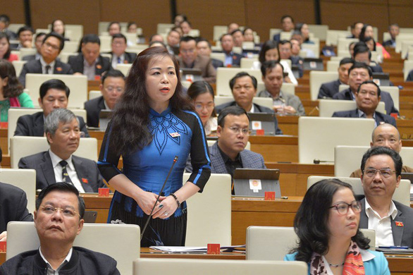 Bà Vũ Thị Lưu Mai chỉ ra những nguy cơ tham nhũng chính sách - Ảnh: Quochoi.vn