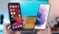 Galaxy S21 hay iPhone 12 đáng mua hơn trong năm 2021?