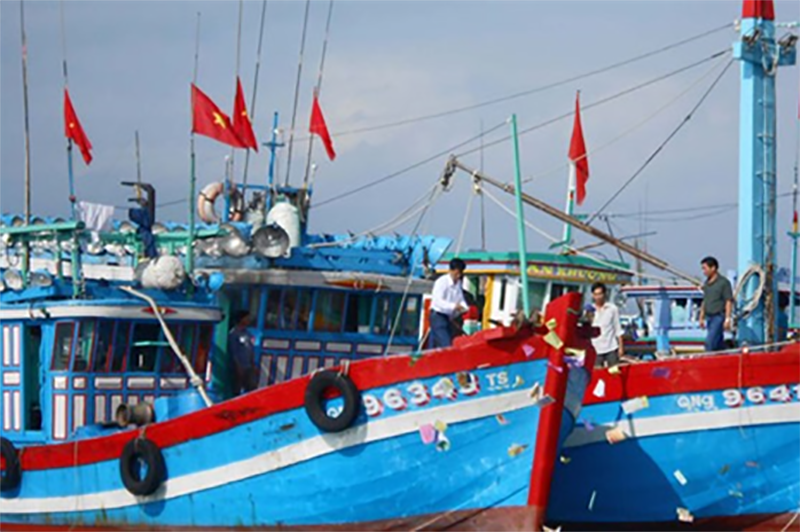 Tàu cá của ngư dân huyện Đảo Lý Sơn chuẩn bị ra Ngư trường Hoàng Sa (Nguồn: nhandan.com.vn)