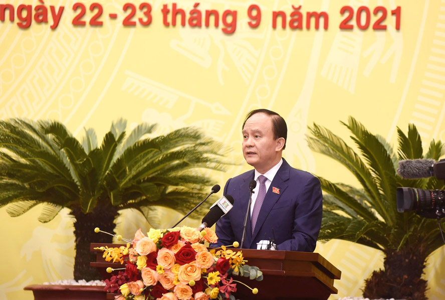Phó Bí thư Thành ủy, Chủ tịch HĐND thành phố Nguyễn Ngọc Tuấn phát biểu khai mạc kỳ họp.