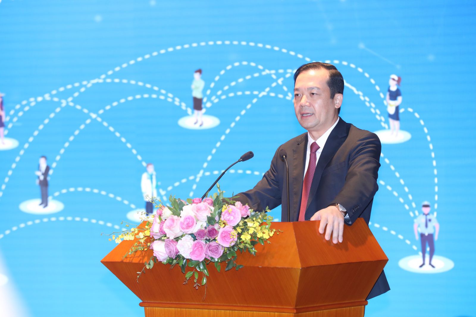 Thứ trưởng bộ TT&TT Phạm Đức Long phát biểu tại hội nghị