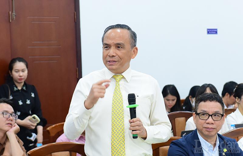Ông Lê Hoàng Châu phát biểu tại Tọa đàm