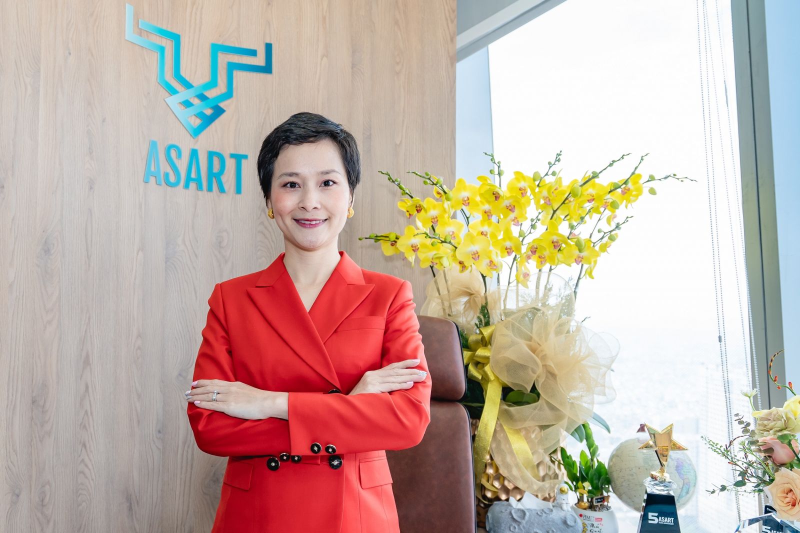 Bà Bình Lê Vandekerckove là Nhà sáng lập và Tổng giám đốc của Công ty Tư vấn thương vụ ASART, đồng thời là cựu sinh viên Đại học RMIT Việt Nam khóa tốt nghiệp năm 2009. 