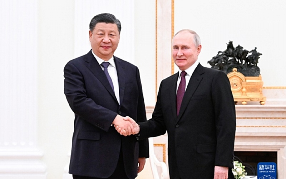 Chủ tịch Trung Quốc Tập Cận Bình gặp Tổng thống Nga Vladimir Putin ngày 20/3. Ảnh: Tân Hoa xã.