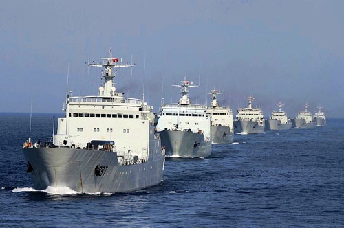 Tàu chiến Trung Quốc diễn tập trên Biển Đông