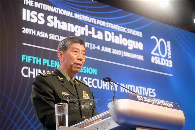 Bộ trưởng Quốc phòng Trung Quốc Lý Thượng Phúc phát biểu tại Đối thoại Shangri-La 20 ngày 4/6. Ảnh: Lê Dương/Pv TTXVN tại Singapore