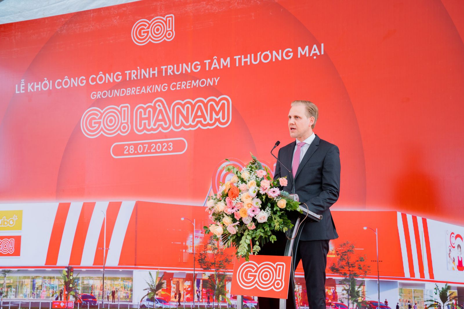 1 Lãnh đạo Central Retail phát biểu tại Lễ khởi công xây dựng TTTM GO! Hà Nam.jpg