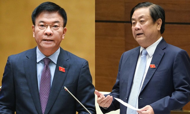Bộ trưởng Tư pháp Lê Thành Long (trái) và Bộ trưởng Nông nghiệp và Phát triển Nông thôn Lê Minh Hoan. Ảnh: Quốc hội.