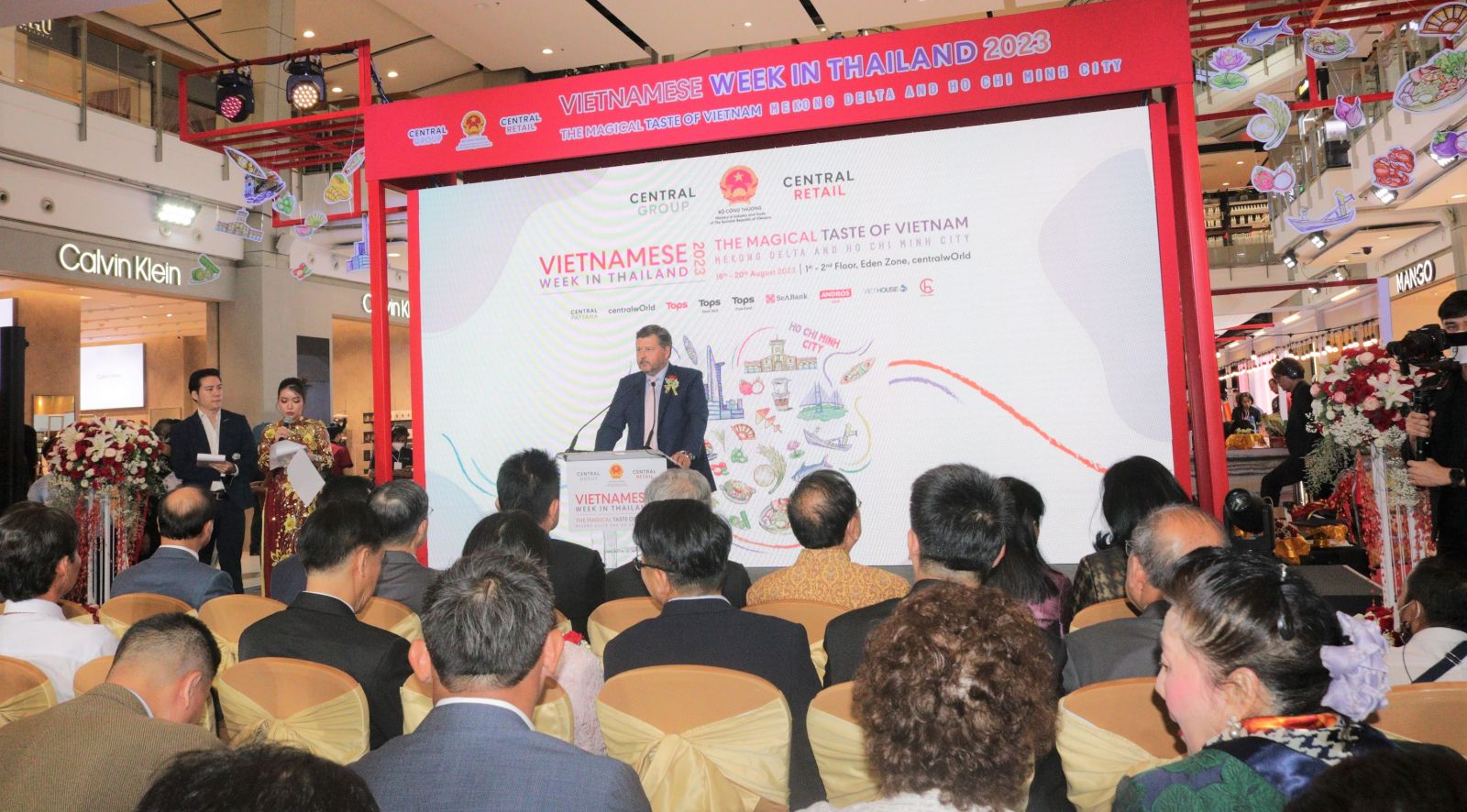 1Ông Olivier Langlet, Tổng Giám đốc Tập đoàn Central Retail tại Việt Nam phát biểu khai mạc sự kiện.jpg
