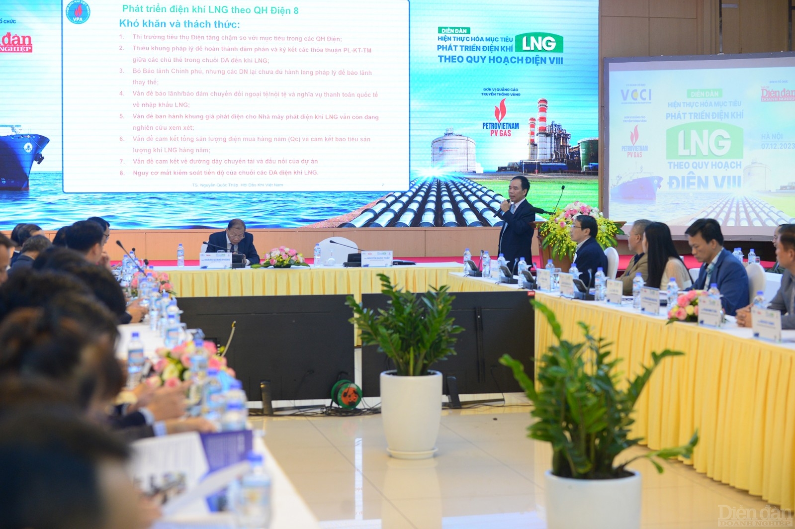Hội Dầu khí Việt Nam đề xuất sáu nhóm các giải pháp nhằm tháo gỡ các vướng mắc khó khăn trong quá trình hiện thực hóa mục tiêu điện khí LNG trong QH Điện VIII.