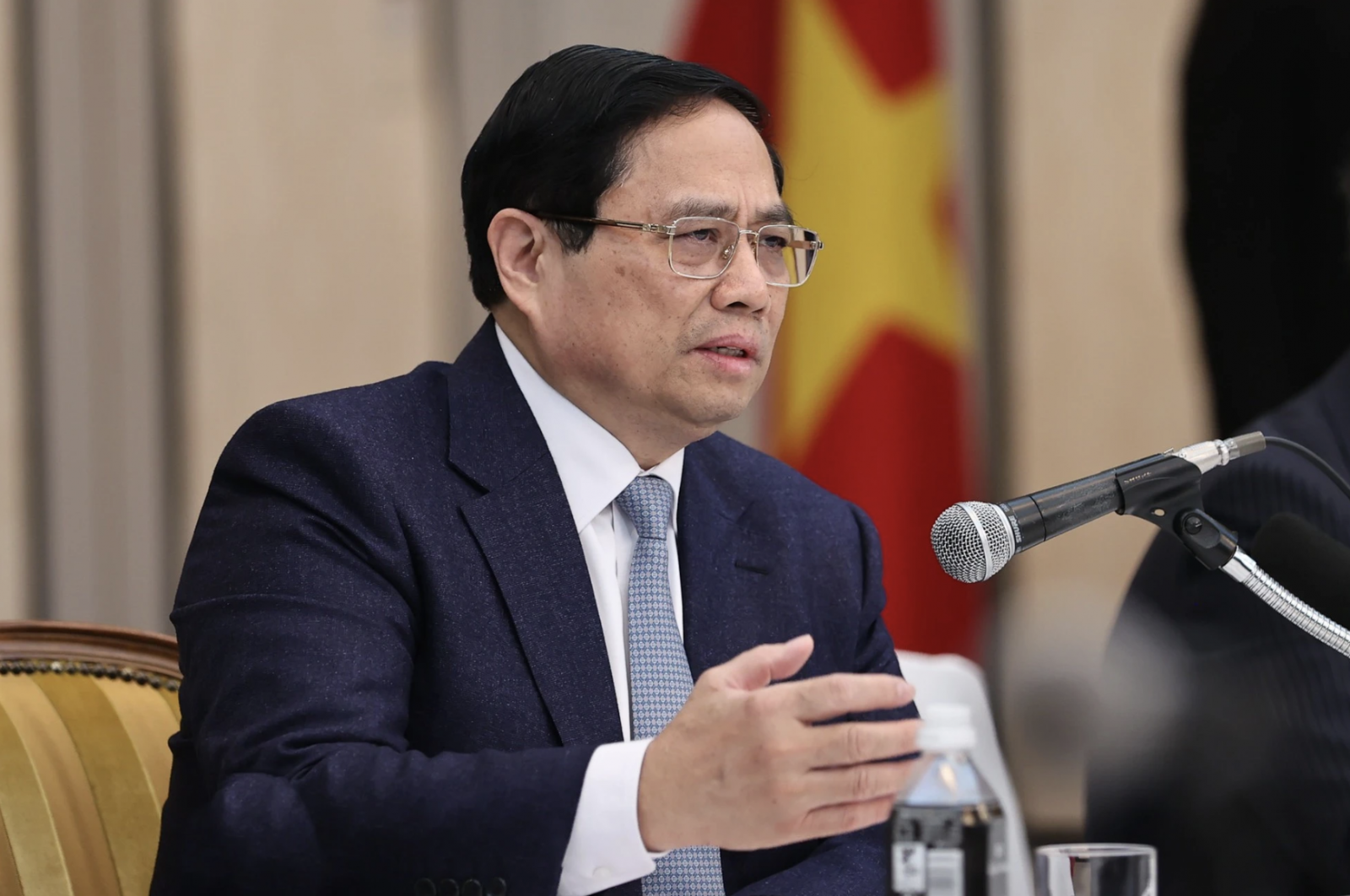 Thủ tướng Phạm Minh Chính chia sẻ với các doanh nghiệp bán dẫn Nhật Bảnp/NHẬT BẮC