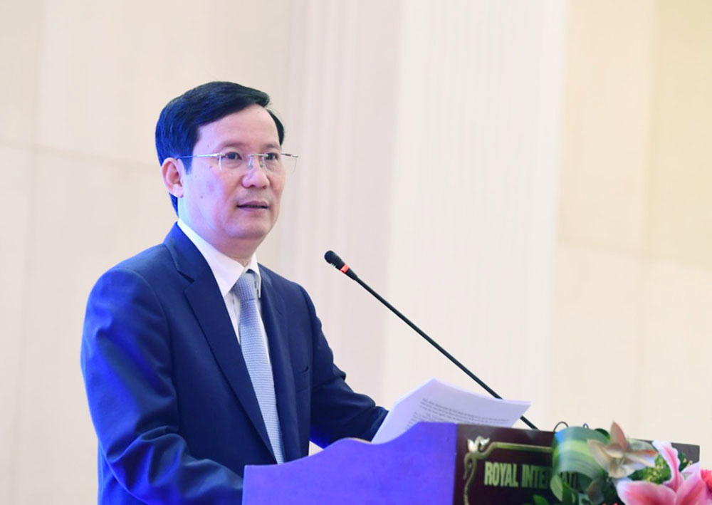 Ông Phạm Tấn Công - Chủ tịch VCCI, Chủ tịch Hội đồng doanh nghiệp hàng đầu Việt Nam phát biểu tại phiên họp.