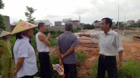 Bắc Ninh: Đường làng bất ngờ bị hợp nhất vào đất dự án