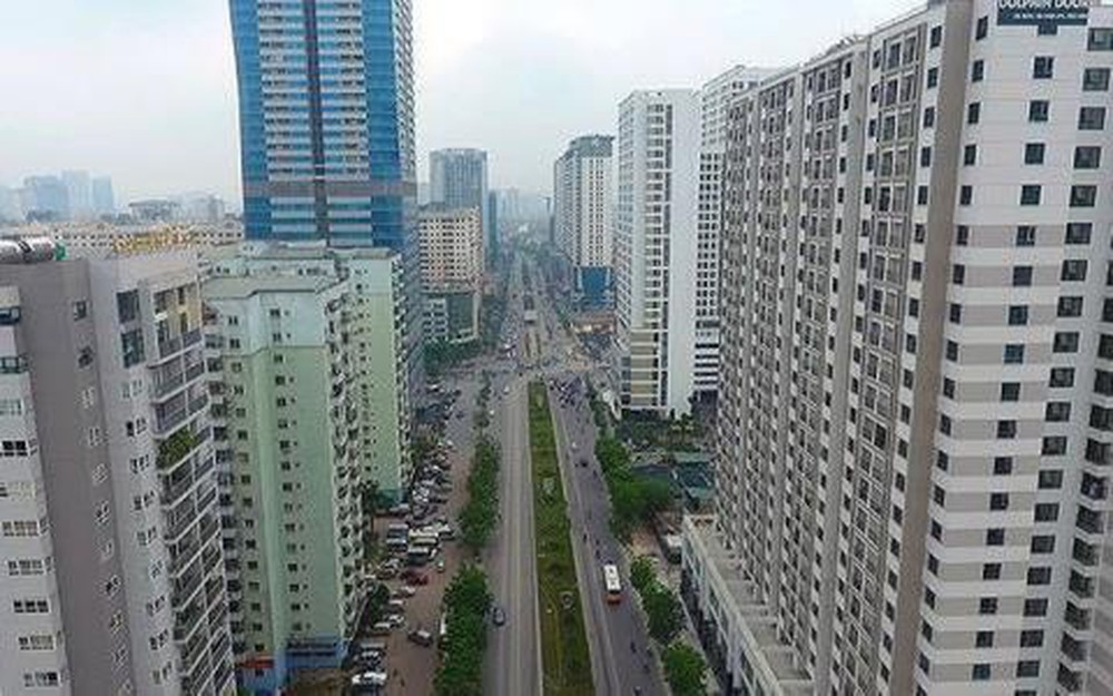 uyến đường Lê Văn Lương, Tố Hữu là một trong những nơi có mật độ tòa nhà chung cư cao tầng cao nhất Hà Nội, vào những giờ cao điểm, các phương tiện tham gia giao thông nhích từng mét một.