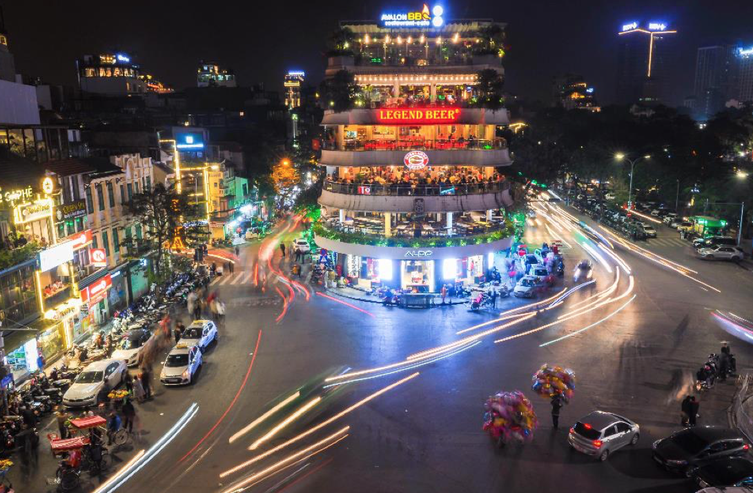 Tòa nhà “Hàm Cá Mập” trở thành địa điểm kinh doanh đắt đỏ bậc nhất thủ đô hiện tại. (Ảnh: Shutterstock)