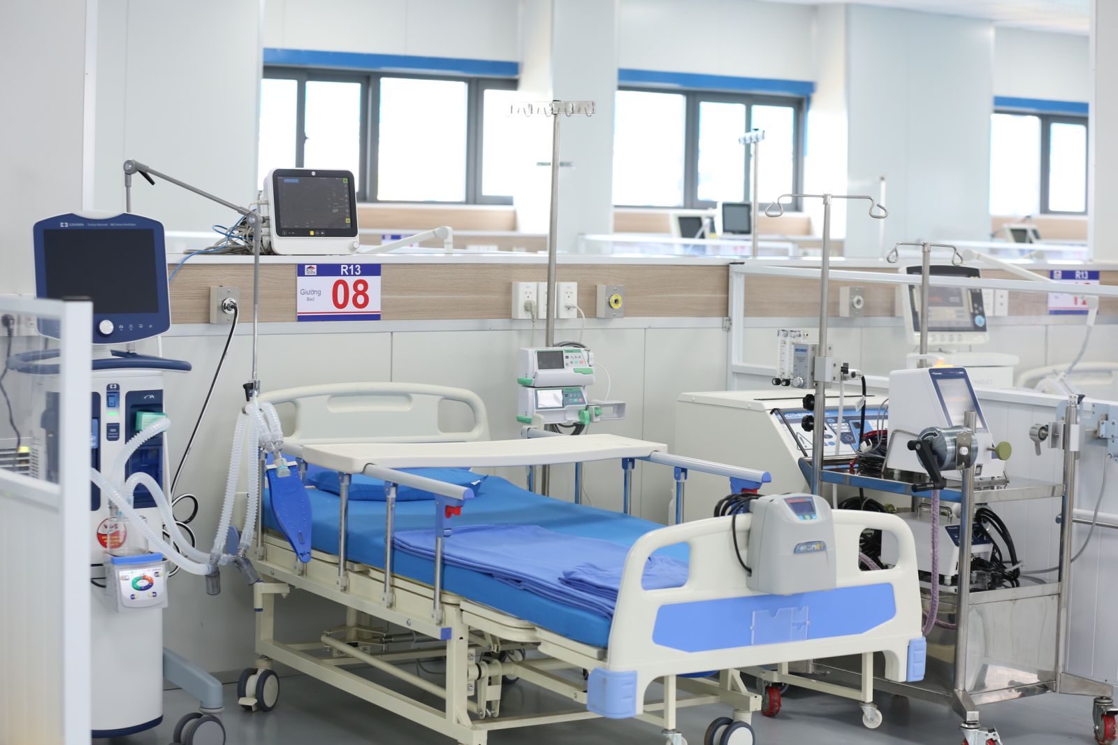 BV điều trị Covid-19- Y Hà Nội được bố trí trang thiết bị y tế hiện đại 
