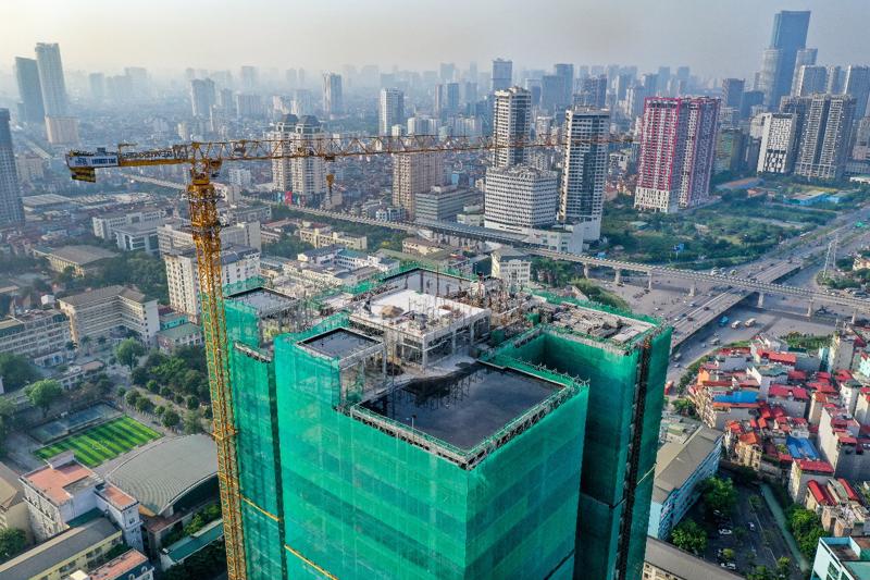 guồn cung khan hiếm cộng với quan ngại giá vật liệu xây dựng tăng vọt... có thể khiến giá căn hộ tại Hà Nội tăng đáng kể.