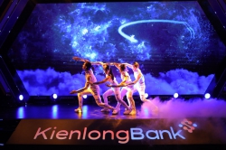 “Bữa tiệc nghệ thuật” mãn nhãn kỷ niệm tuổi 26 của KienlongBank