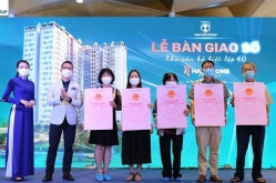 Vạn Xuân Group bàn giao sổ hồng đợt 1 cho cư dân Happy One - Phú Hòa