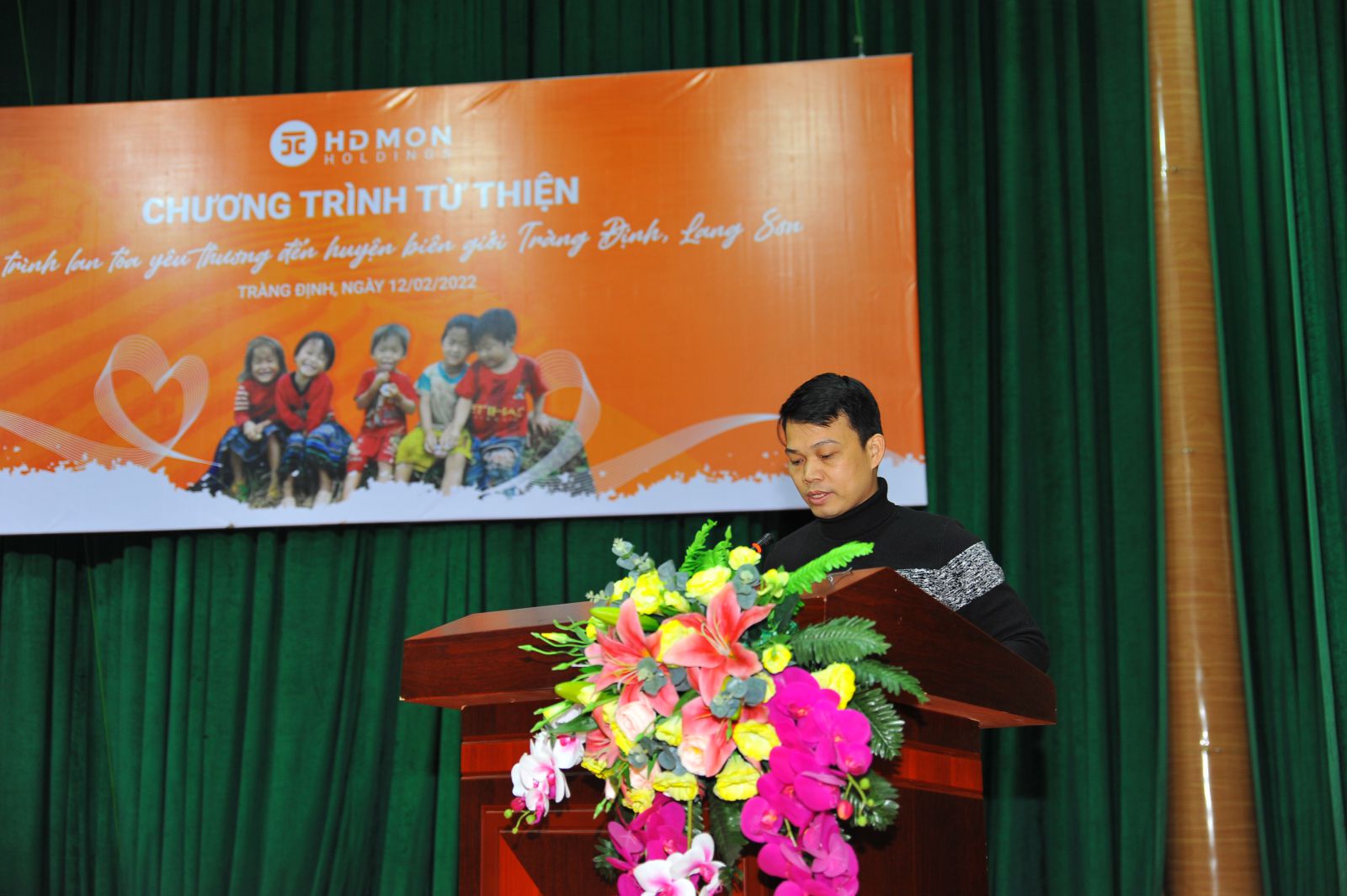 Ông Trần Mạnh Lực - Trưởng ban Nhân sự Tập đoàn HDMon Holdings chia sẻ ýp/nghĩa chương trình từ thiện