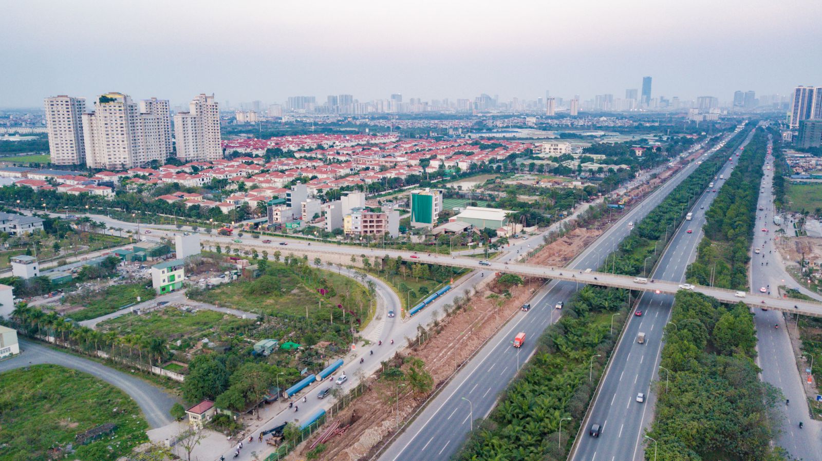 Đại lộ Thăng Long là trọng tâm để phát triển các đô thị, thành phố sáng tạo tại cửa ngõ Tây Hà Nội.
