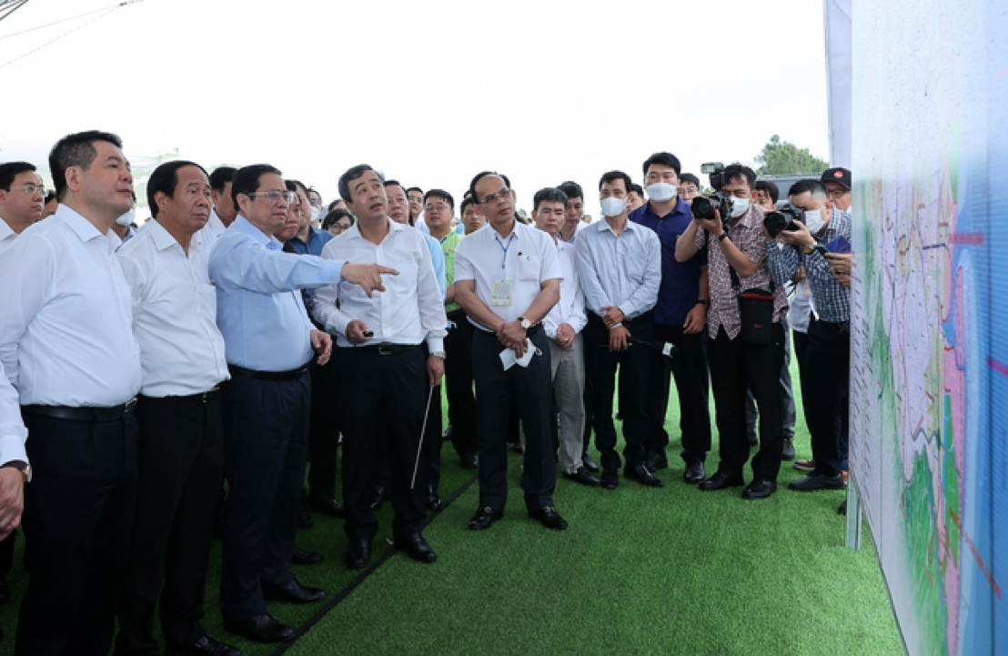 Thủ tướng và đoàn công tác khảo sát, kiểm tra tình hình xây dựng và hoạt động củap/KKT Thái Bình