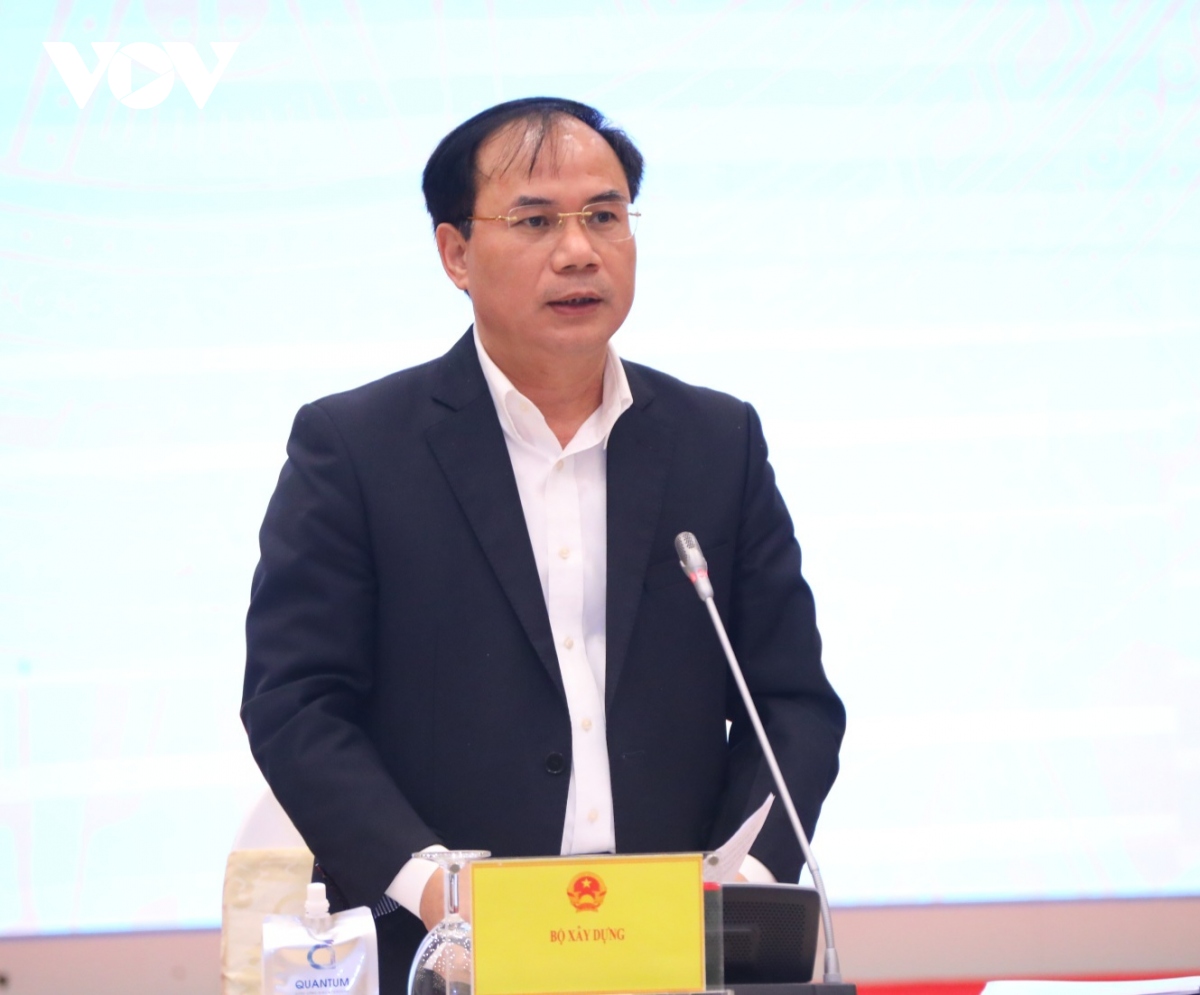 hứ trưởng Bộ Xây dựng Nguyễn Văn Sinh đã có những thông tin liên quan tới việc tháo gỡ khó khăn cho thị trường bất động sản.