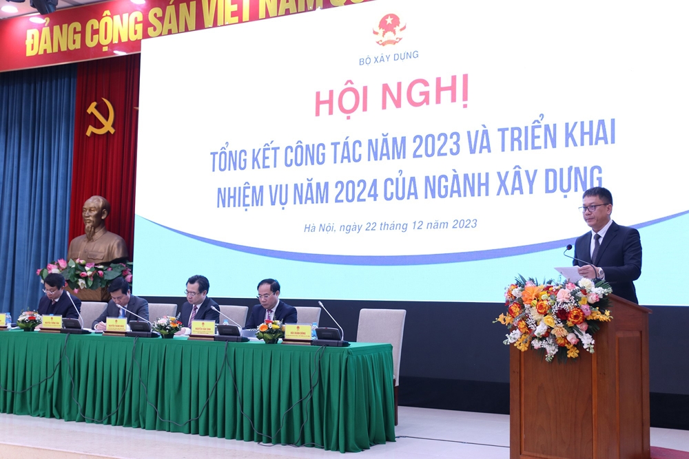 Bộ trưởng Nguyễn Thanh Nghị và các Thứ trưởng chủ trì Hội nghị.