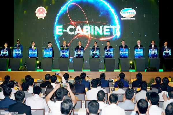 Hệ thống thông tin phục vụ họp và xử lý công việc của Chính phủ (E-Cabinet) được chính thức, khai trương, đưa vào hoạt động từ ngày 24/6/2019 (Nguồn ảnh: Chinhphu.vn)