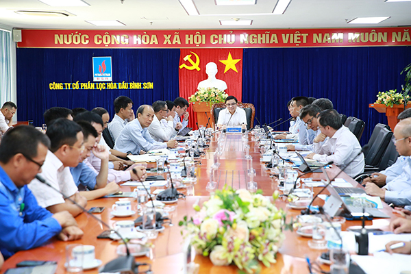 Tổng Giám đốc PVN Lê Mạnh Hùng phát biểu chỉ đạo tại buổi làm việc.