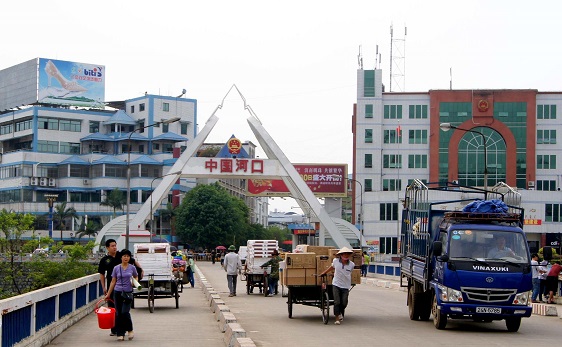 Xuất khẩu hàng nông sản Việt Nam sang Trung Quốc tại cửa khẩu Lào Cai