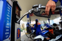 Giá xăng dầu tiếp đà giảm mạnh từ 15h chiều nay (21/11)