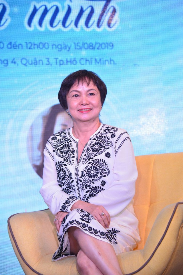 Ở tuổi 62, bà Cao Thị Ngọc Dung – Chủ tịch Công ty CP Vàng bạc Đá quý Phú Nhuận – PNJ trông trẻ hơn tuổi thực.