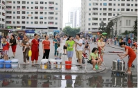 Khu vực nào của Hà Nội đang chịu ảnh hưởng trực tiếp khi nước sạch sông Đà nhiễm dầu?