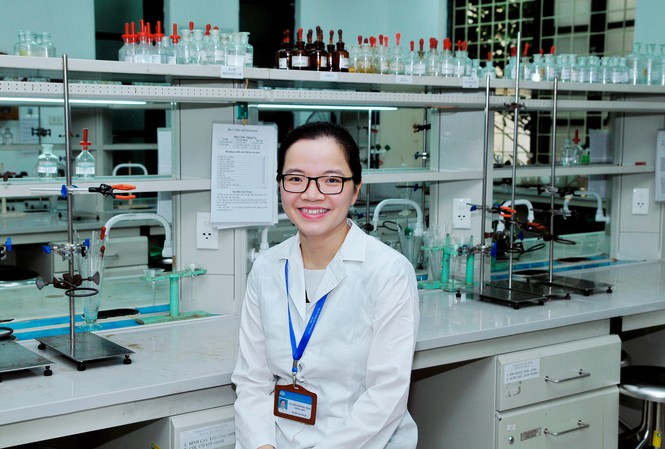 TS Trần Phương Thảo, Gương mặt trẻ Việt Nam triển vọng 2019 luôn theo đuổi con đường nghiên cứu và phát triển thuốc.