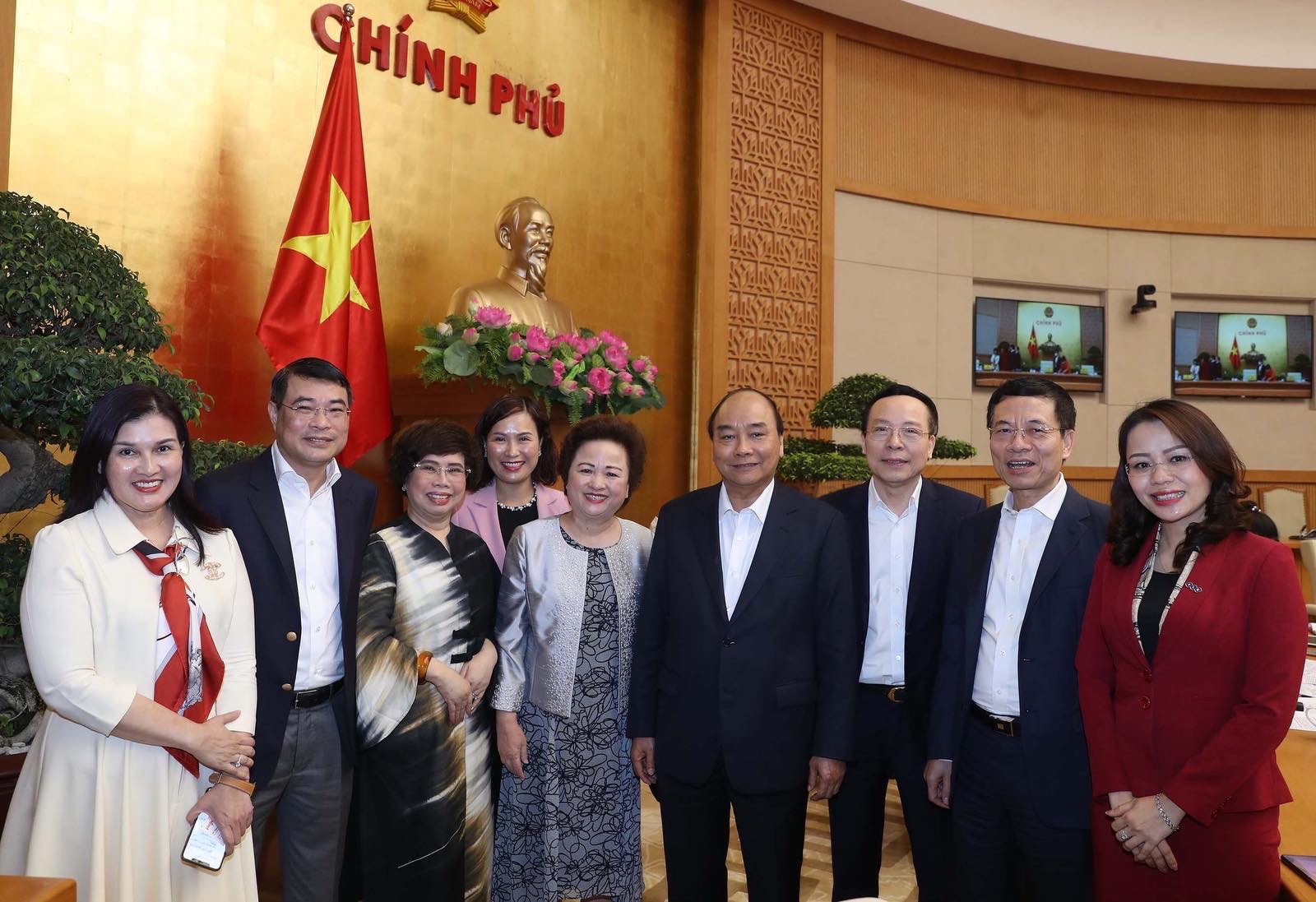 Thủ tướng gặp mặt các doanh nghiệp tư nhân ngày 12/3. Ảnh: VGP/Quang Hiếu