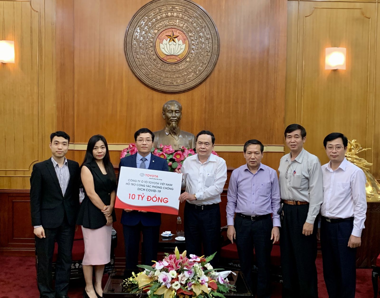 Toyota Việt Nam hỗ trợ công tác phòng dịch chống Covid-19 10 tỷ đồng_TMV supports 10 bil VND to prevent Covid-19
