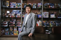 Tỉ phú Hồng Kông Francis Choi: Từ kinh doanh đồ chơi đến nhựa phân hủy sinh học